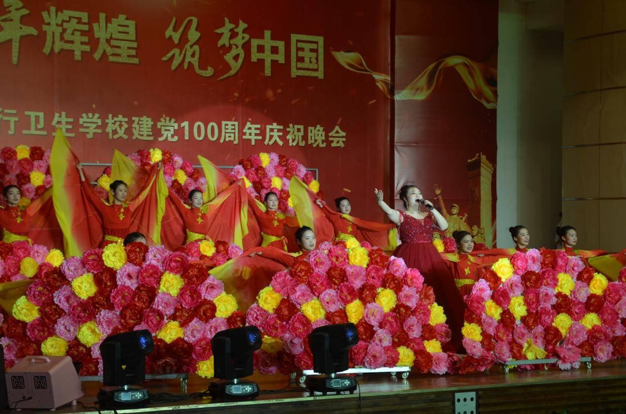 早安重庆 | 你要成为那个给自己雪中送炭的人